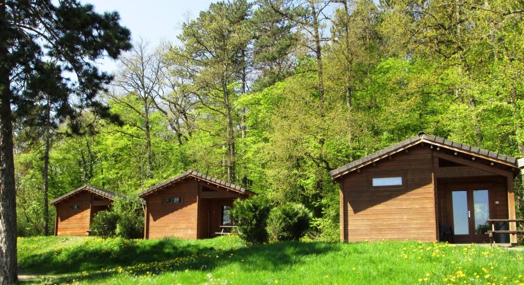 The Norwegian Cottages are located between the camping field and the swimming pool